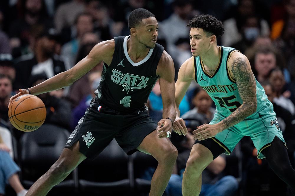 仅限于传球 仅限于传球